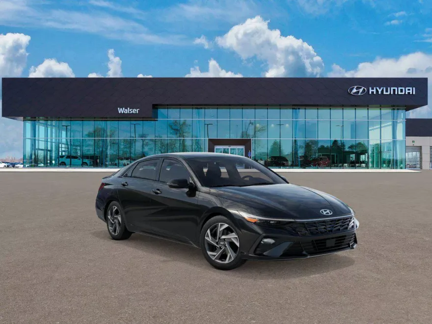 2025 Hyundai Elantra SEL Sport photo 1