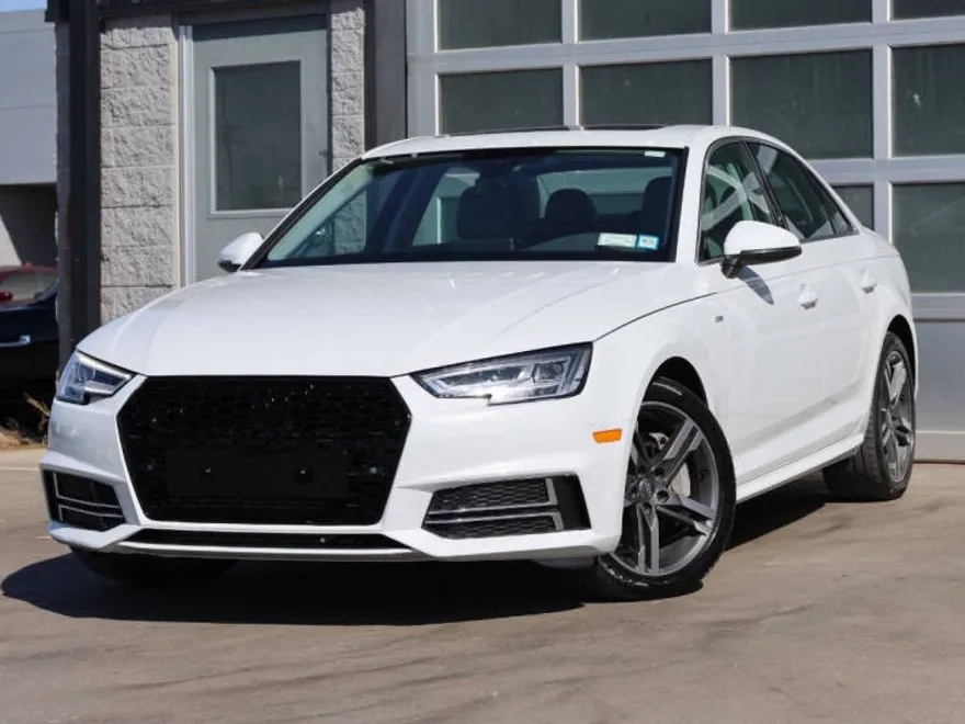 2017 Audi A4 2.0T Quattro Premium Plus photo 1