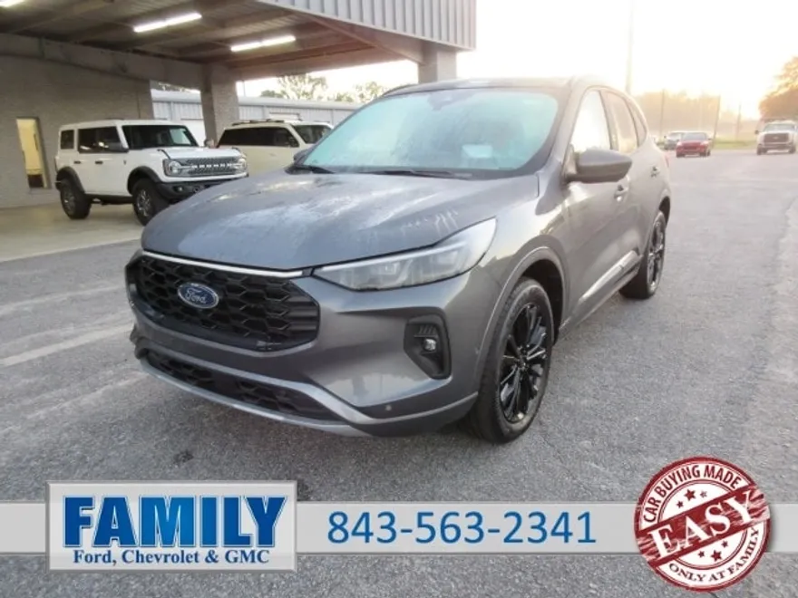 2024 Ford Escape ST-Line Elite photo 1