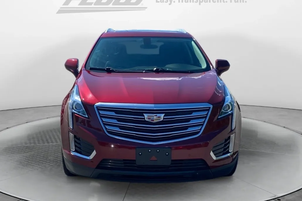 2017 Cadillac XT5 Luxury photo 1