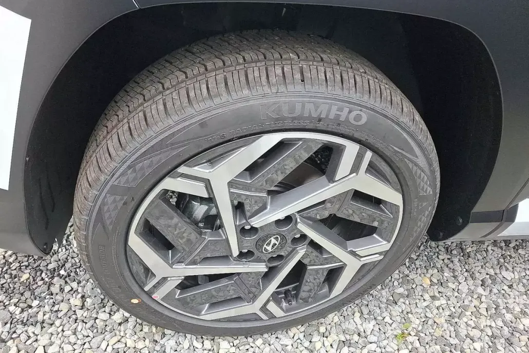 2026 Hyundai Kona SEL photo 1