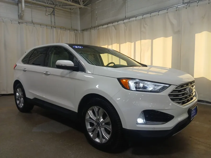 2020 Ford Edge Titanium photo 1