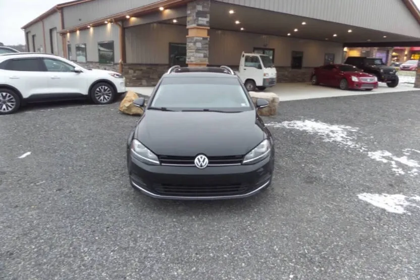 2015 Volkswagen Golf SportWagen TDI SEL photo 1
