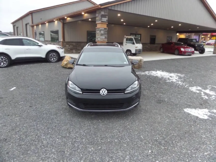 2015 Volkswagen Golf SportWagen TDI SEL photo 1