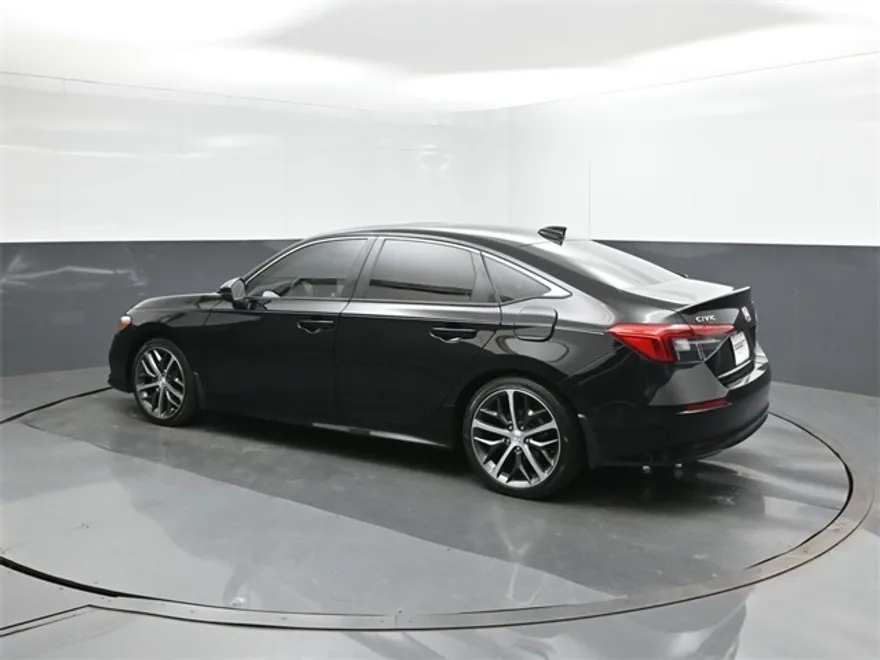 2024 Honda Civic Touring photo 1