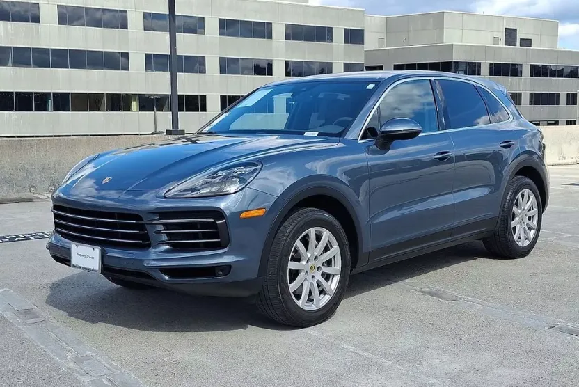2019 Porsche Cayenne Base photo 1