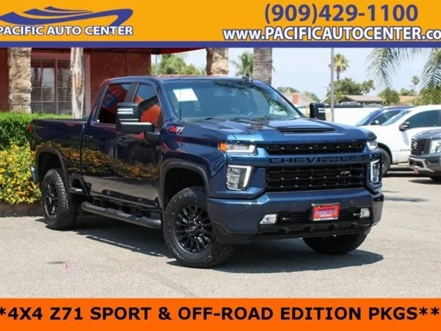 2023 Chevrolet Silverado 2500HD LT photo 1