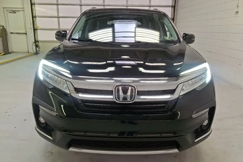 2019 Honda Pilot Elite photo 1