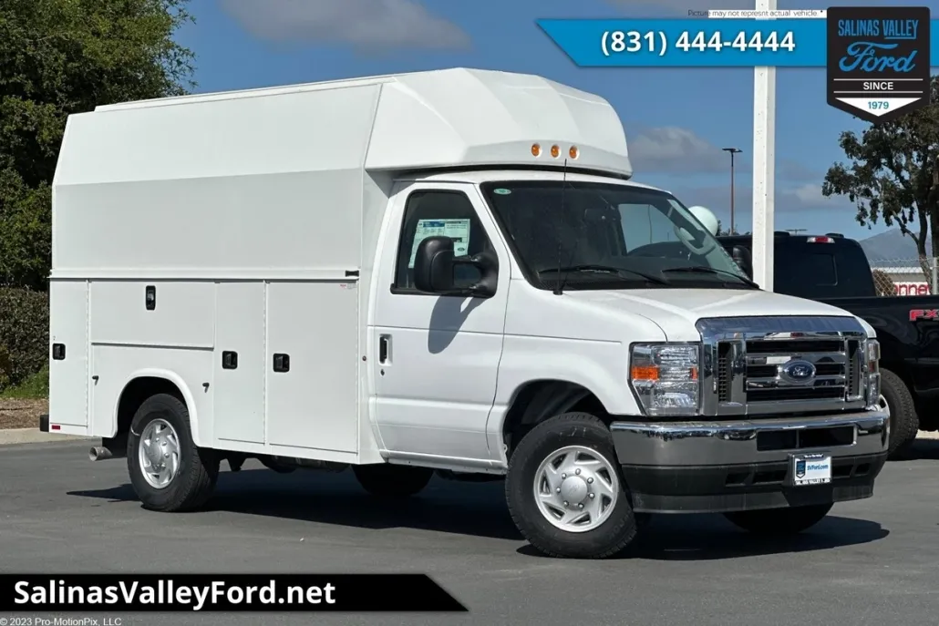 2025 Ford E-350 Base photo 1
