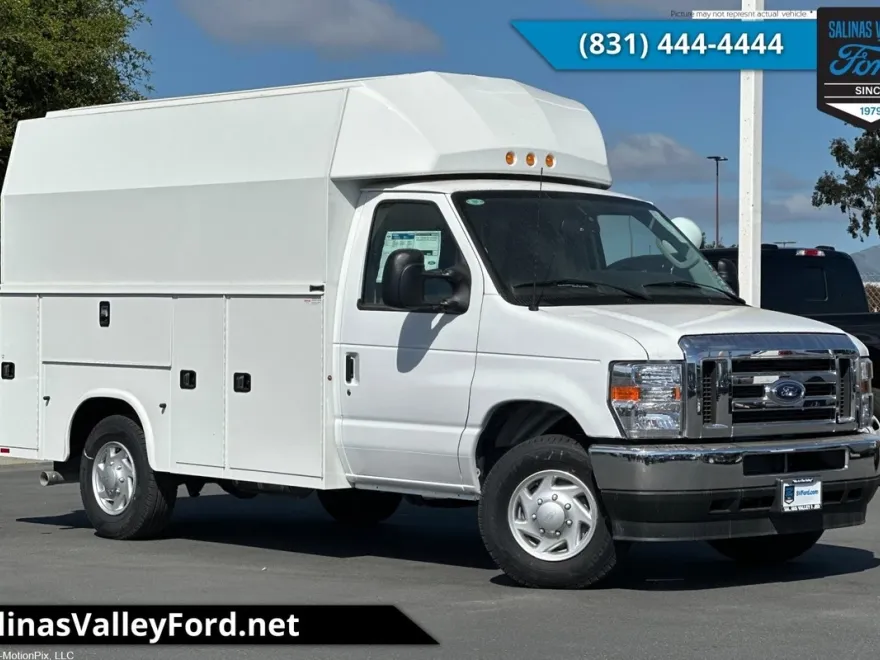 2025 Ford E-350 Base photo 1