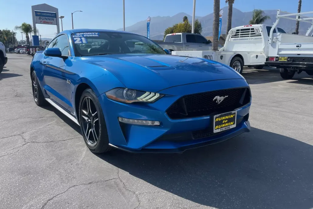 2021 Ford Mustang GT photo 1