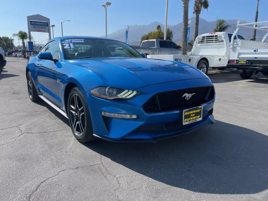 2021 Ford Mustang GT photo 1