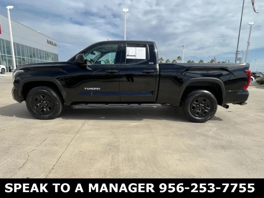 2023 Toyota Tundra SR5 photo 1