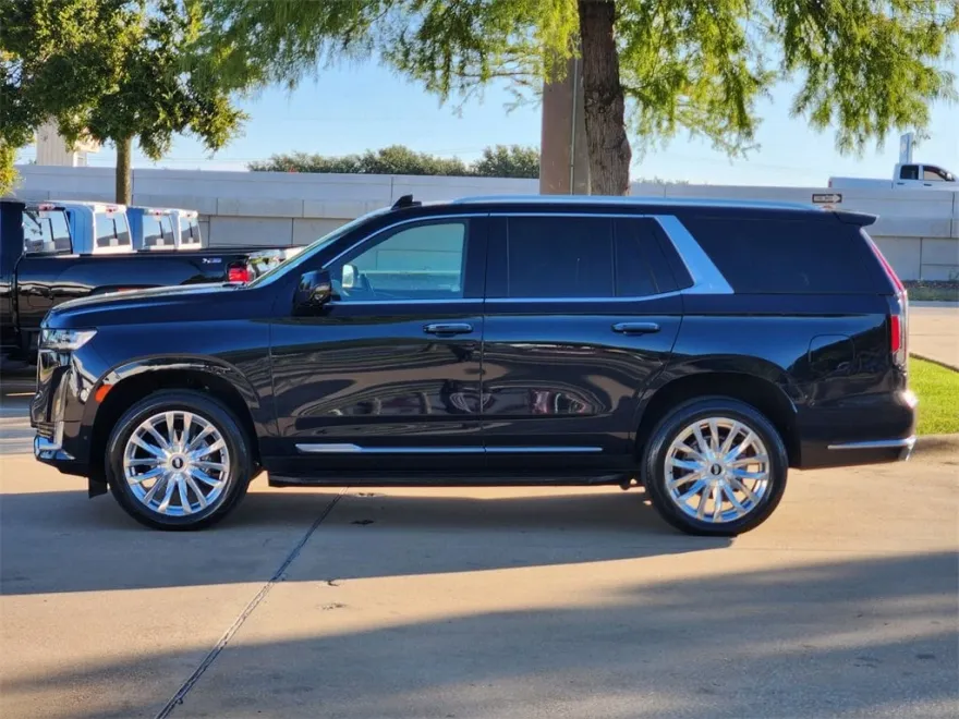 2023 Cadillac Escalade Premium Luxury photo 1
