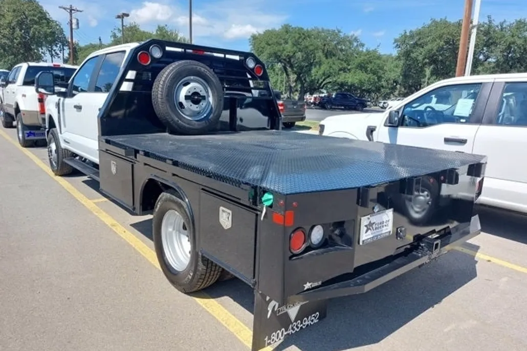 2026 Ford F-350 photo 1