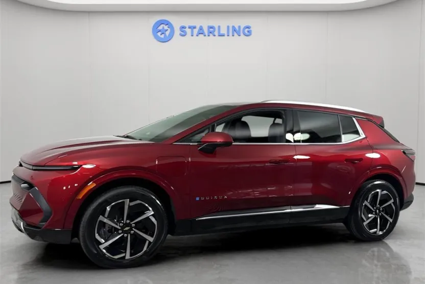 2025 Chevrolet Equinox EV 1LT photo 1