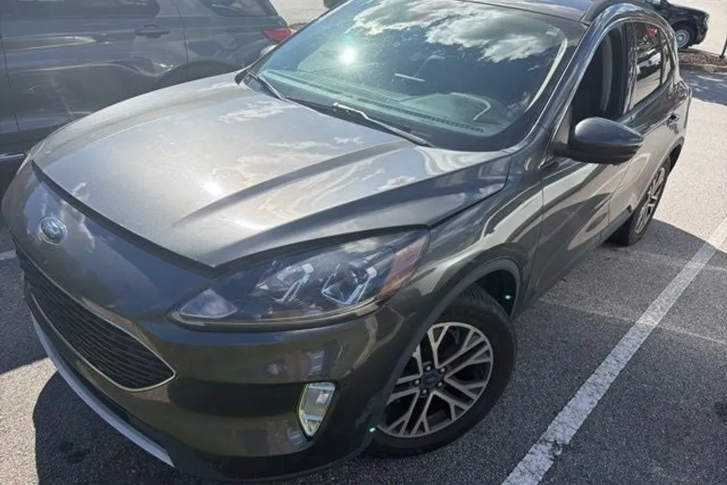2020 Ford Escape SEL photo 1