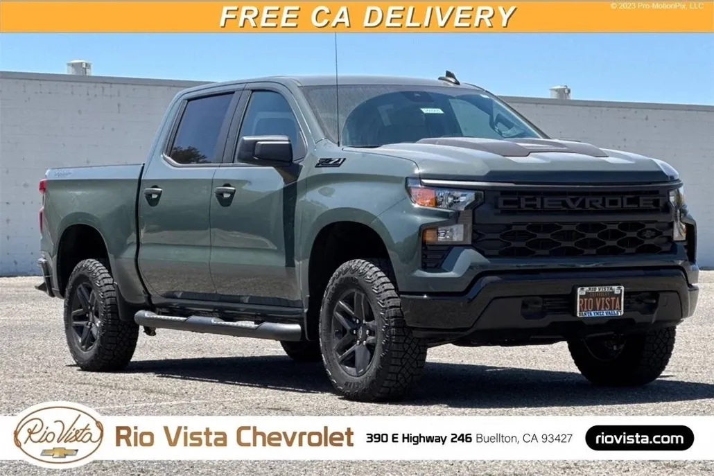 2025 Chevrolet Silverado 1500 Custom Trail Boss photo 1