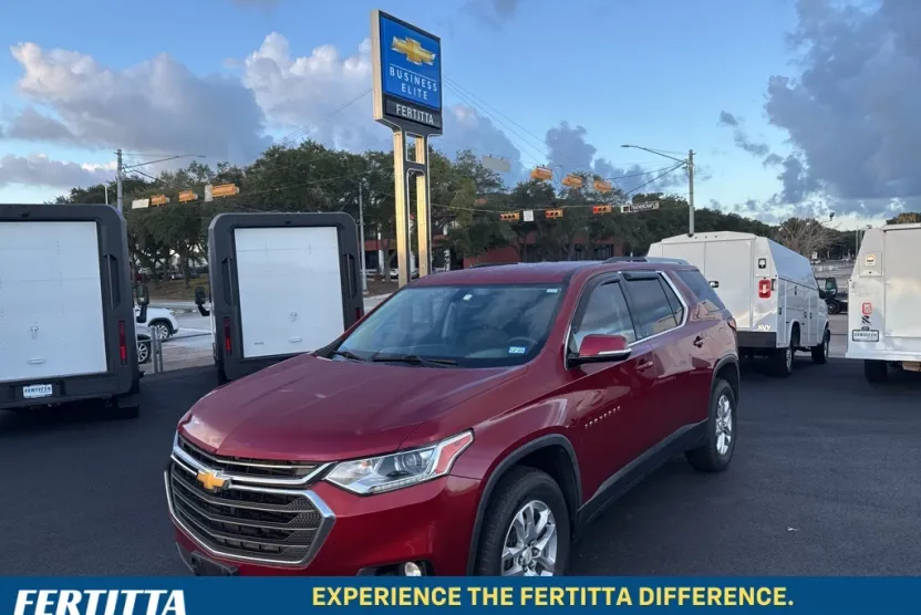 2018 Chevrolet Traverse 1LT photo 1