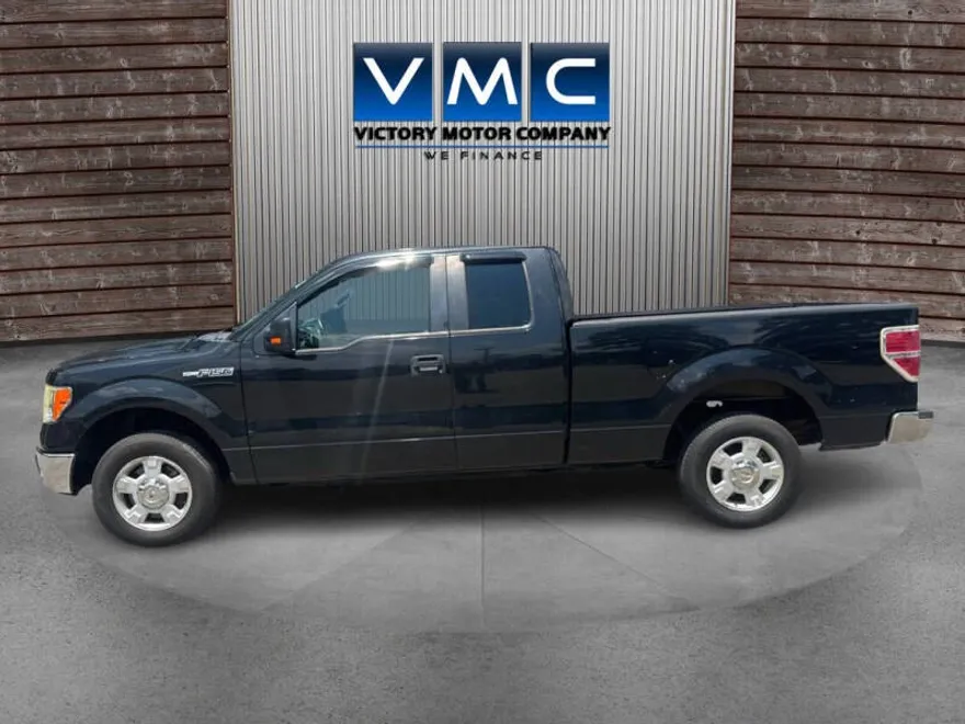 2011 Ford F-150 photo 1