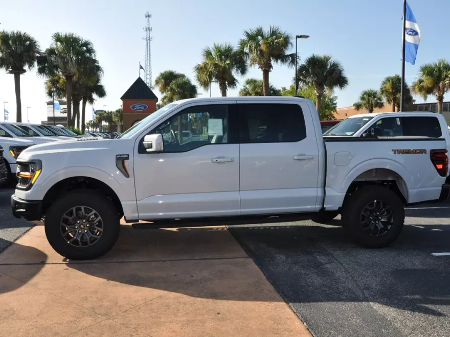 2025 Ford F-150 Tremor photo 1