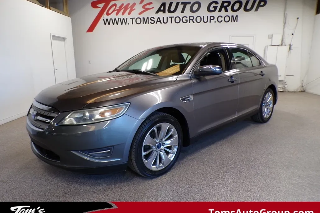 2011 Ford Taurus Limited photo 1