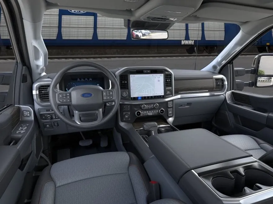 2025 Ford F-150 Lariat photo 1