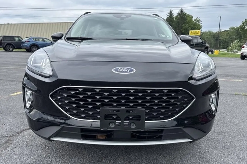 2020 Ford Escape SEL photo 1