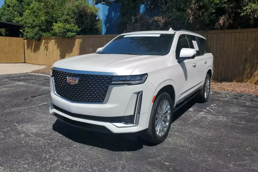 2023 Cadillac Escalade Premium Luxury photo 1