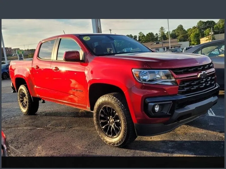 2022 Chevrolet Colorado LT photo 1