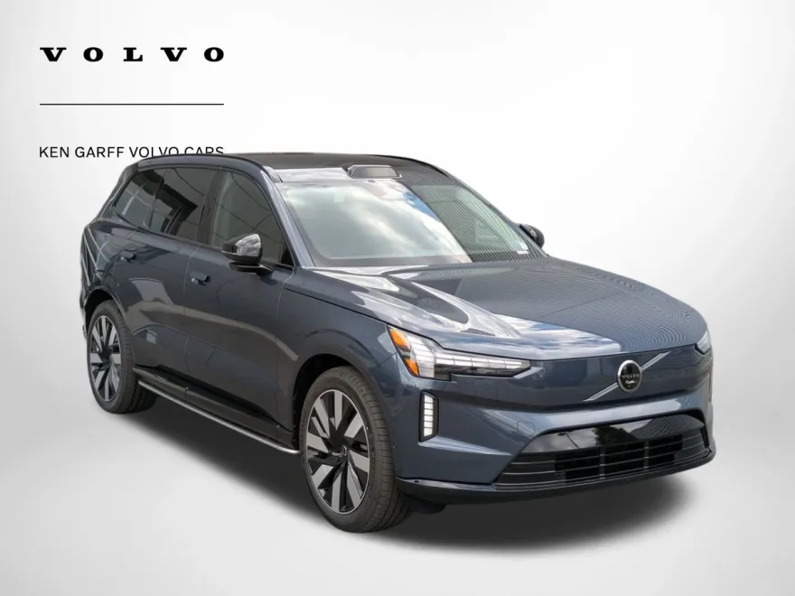 2025 Volvo EX90 Ultra photo 1
