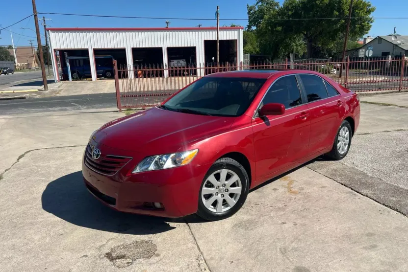2007 Toyota Camry XLE photo 1