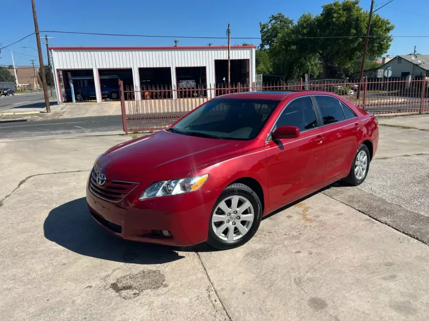 2007 Toyota Camry XLE photo 1