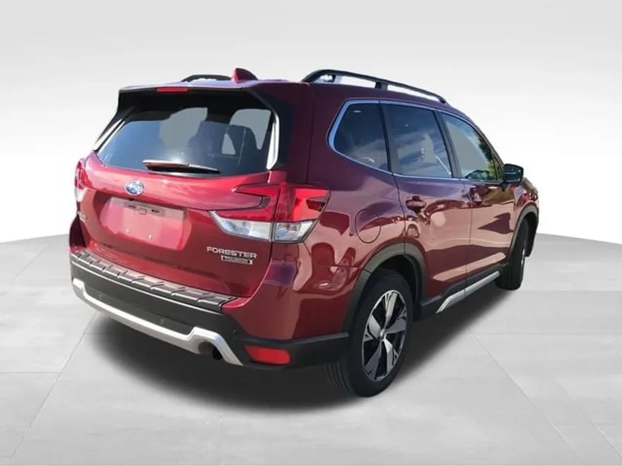 2021 Subaru Forester Touring photo 1