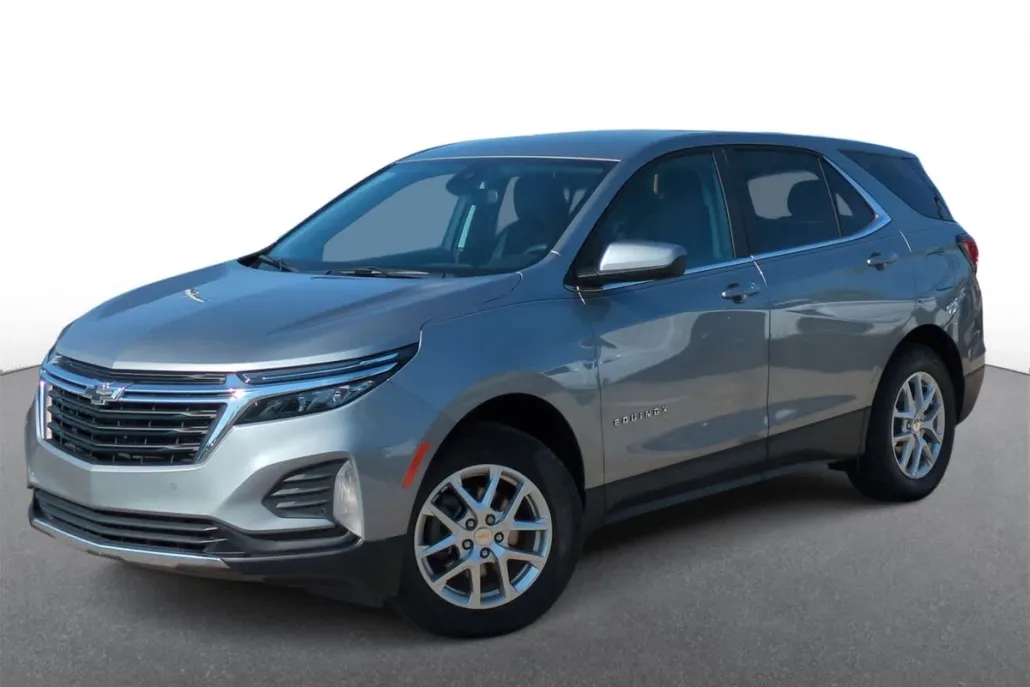 2024 Chevrolet Equinox LT photo 1