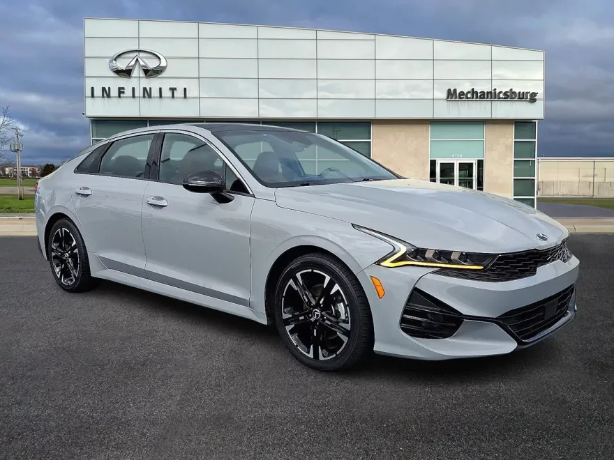 2021 Kia K5 GT-Line photo 1