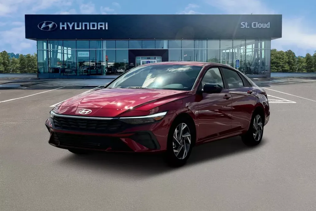 2025 Hyundai Elantra SEL Sport photo 1