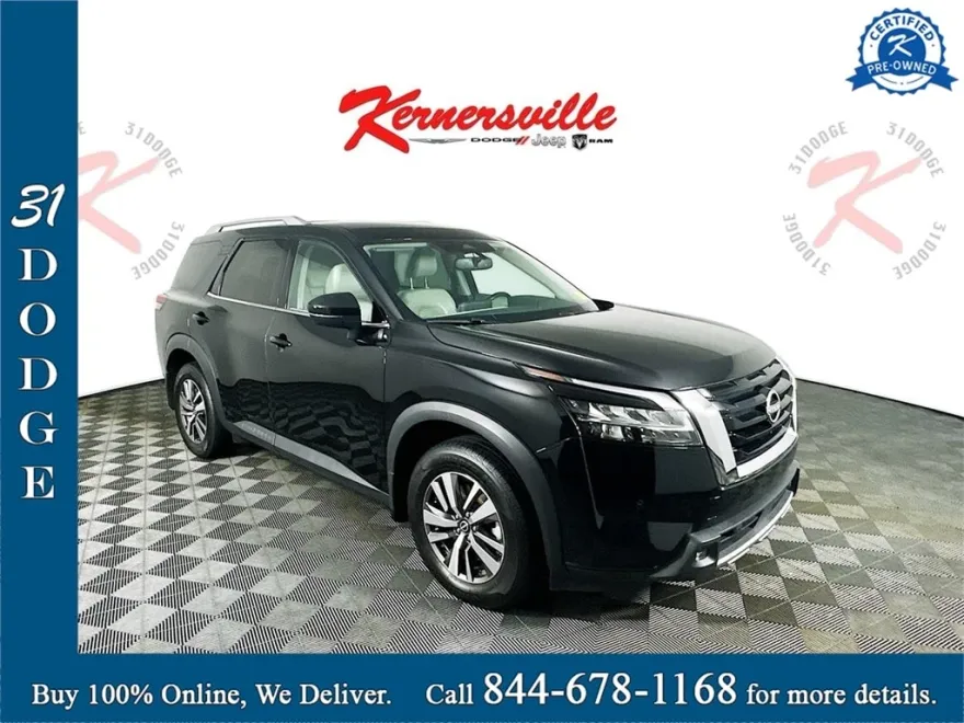 2022 Nissan Pathfinder SL photo 1