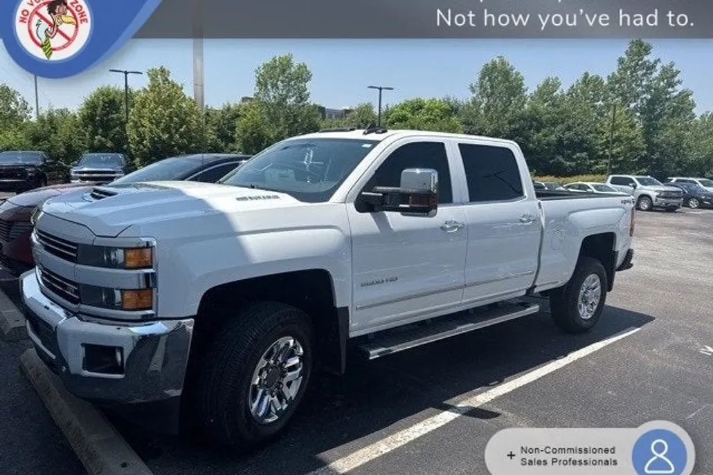 2019 Chevrolet Silverado 2500HD LTZ photo 1