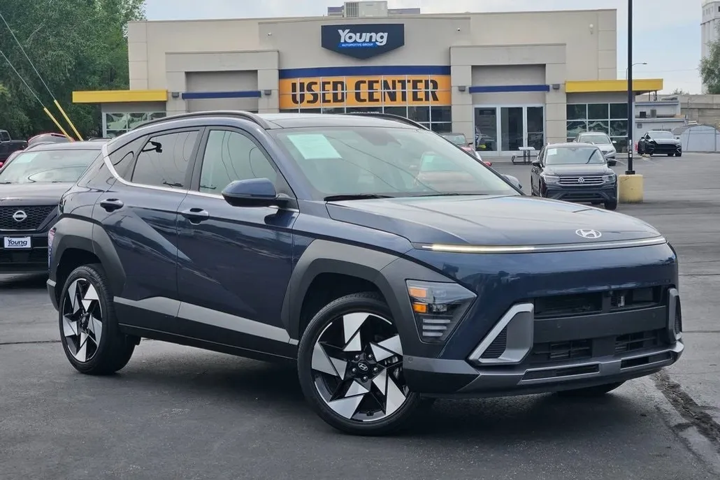 2024 Hyundai Kona Limited photo 1