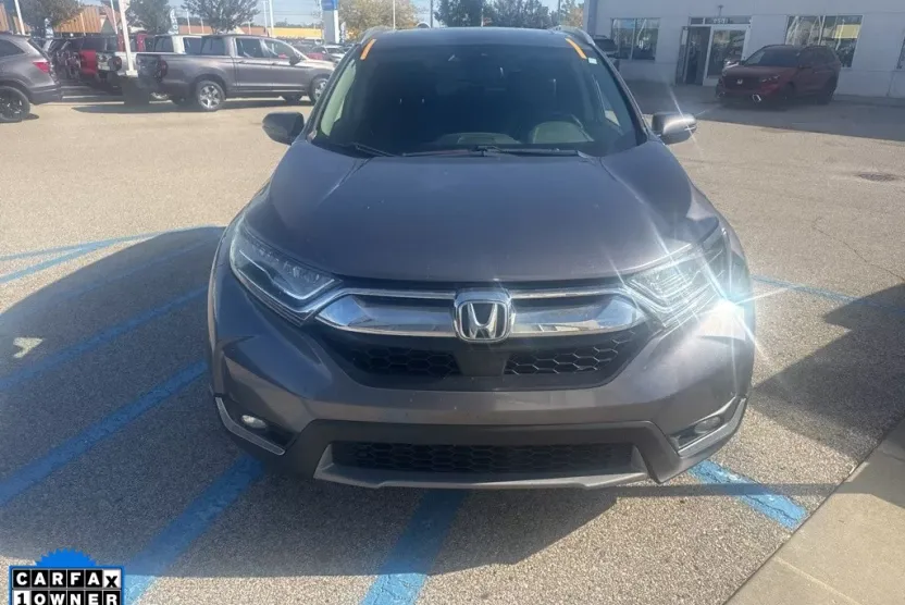 2018 Honda CR-V Touring photo 1