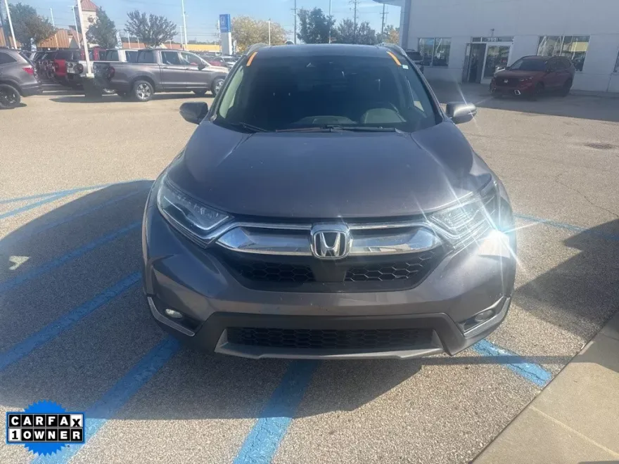 2018 Honda CR-V Touring photo 1