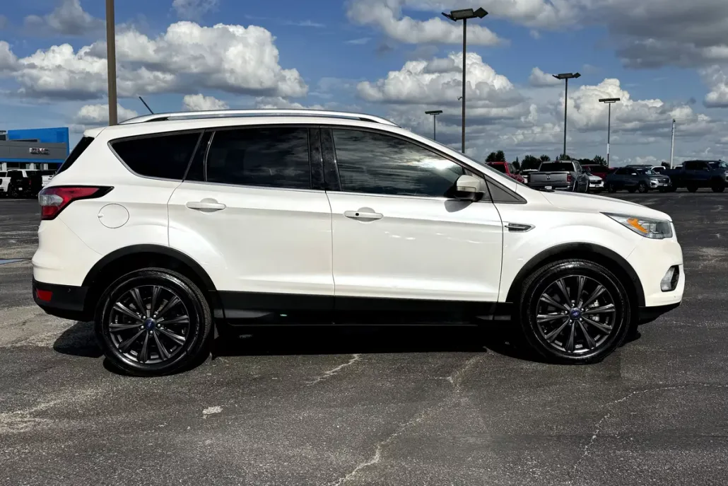 2018 Ford Escape Titanium photo 1