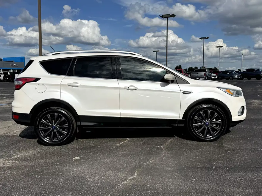 2018 Ford Escape Titanium photo 1