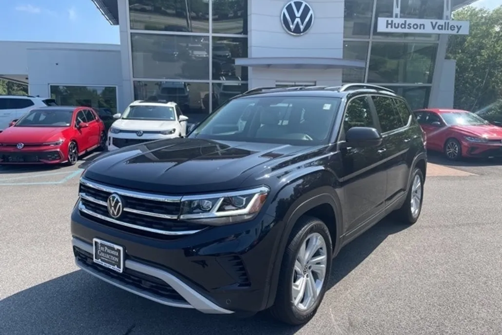2022 Volkswagen Atlas SE Technology photo 1
