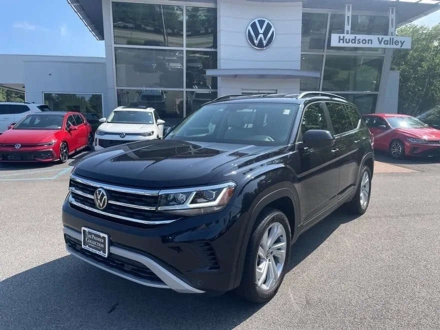 2022 Volkswagen Atlas SE Technology photo 1
