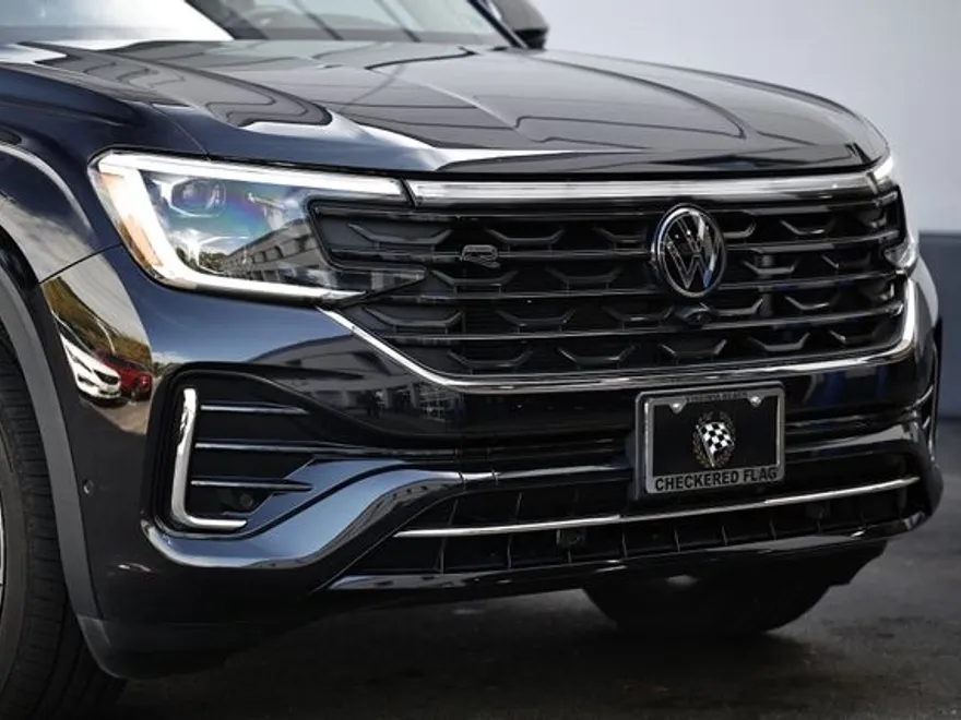 2024 Volkswagen Atlas SEL Premium R-Line photo 1