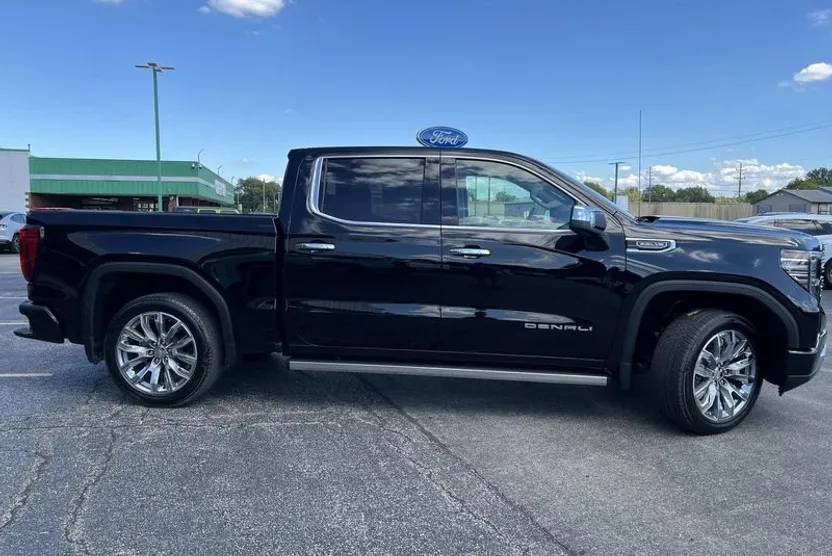 2026 Gmc Sierra 1500 Denali photo 1