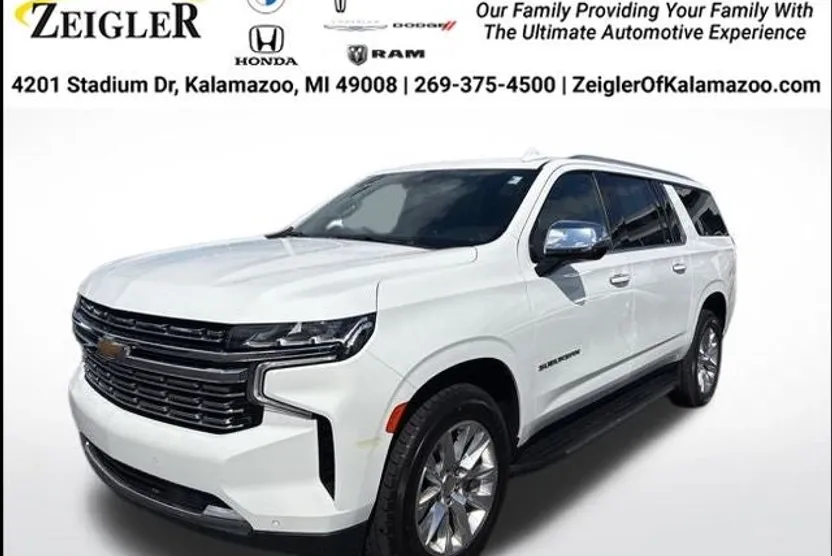 2023 Chevrolet Suburban Premier photo 1