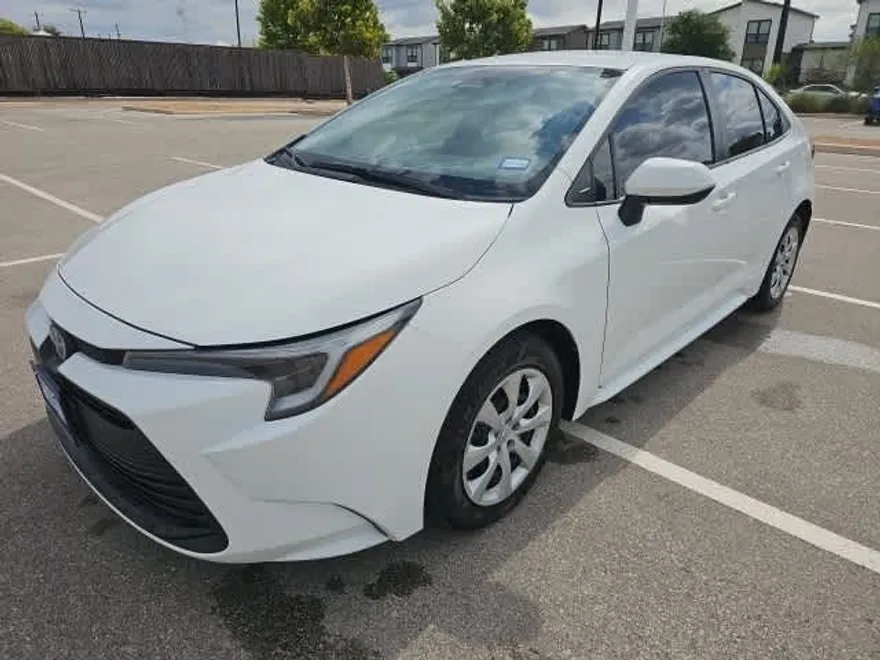 2024 Toyota Corolla Hybrid LE photo 1